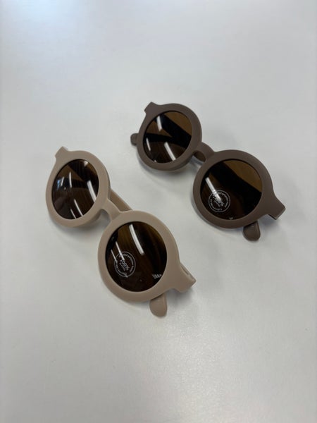 Lil' Atelier - Aurinkolasit